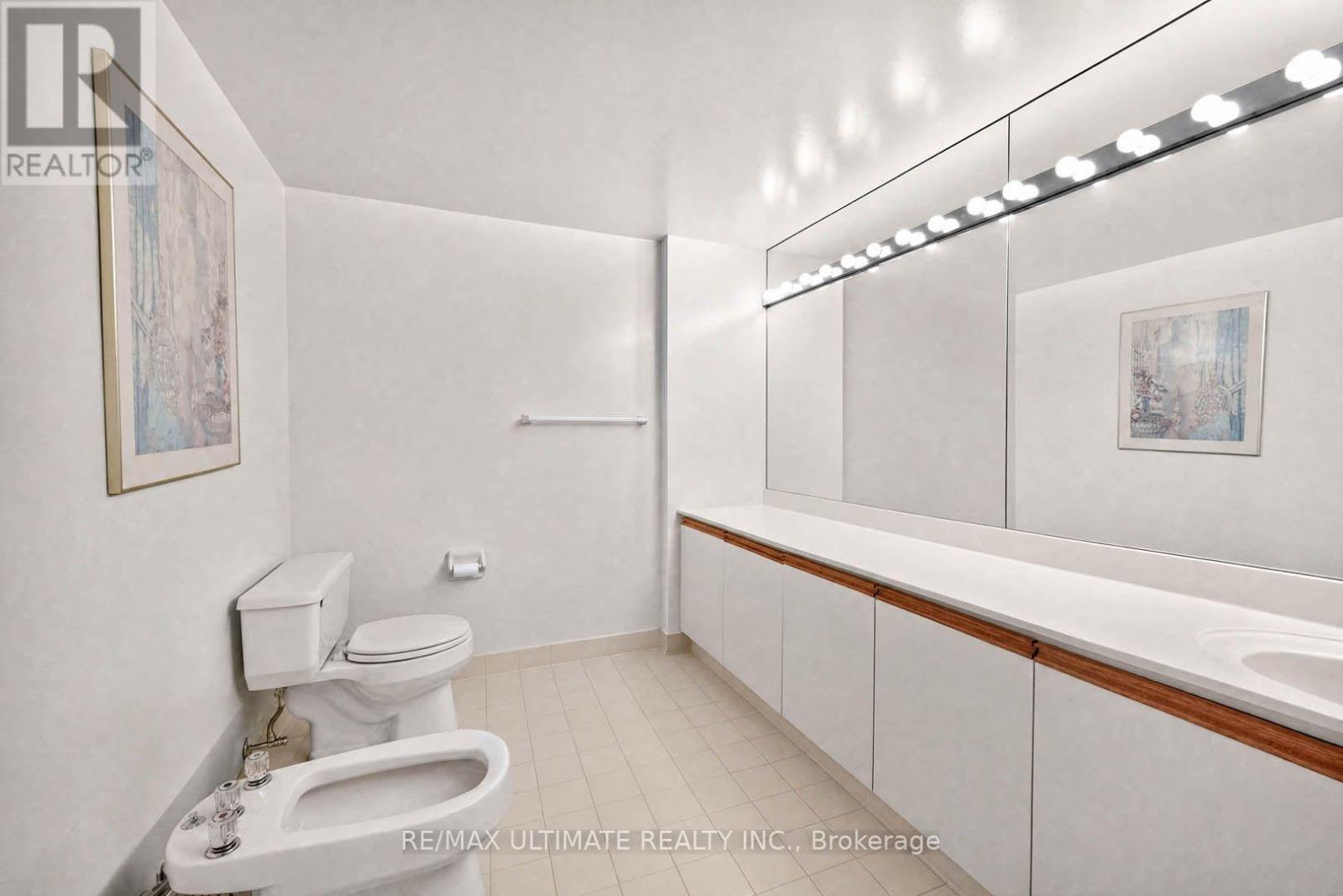 218 - 215 The Donway W, Toronto, Ontario M3B 3P5 - Photo 25 - C13766424