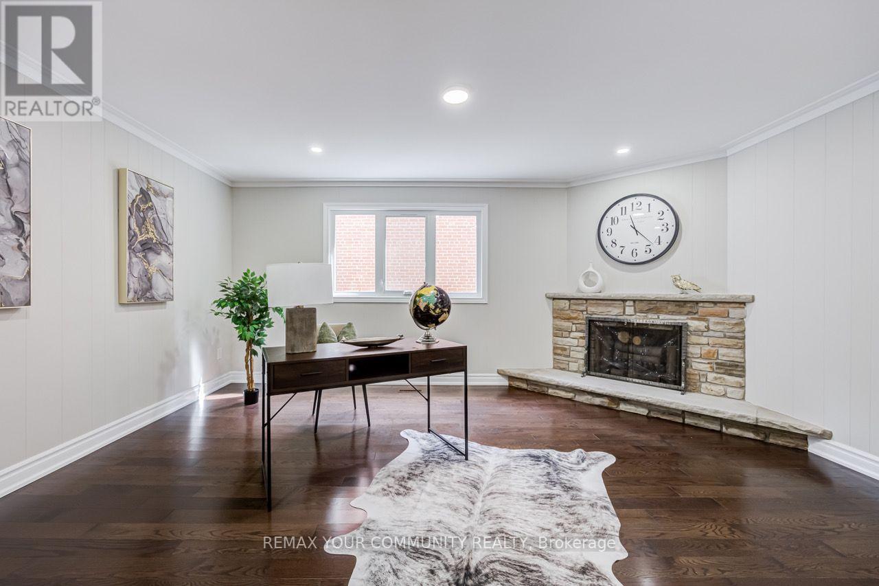 31 Clovercrest Road, Toronto, Ontario  M2J 1Z5 - Photo 20 - C13766428