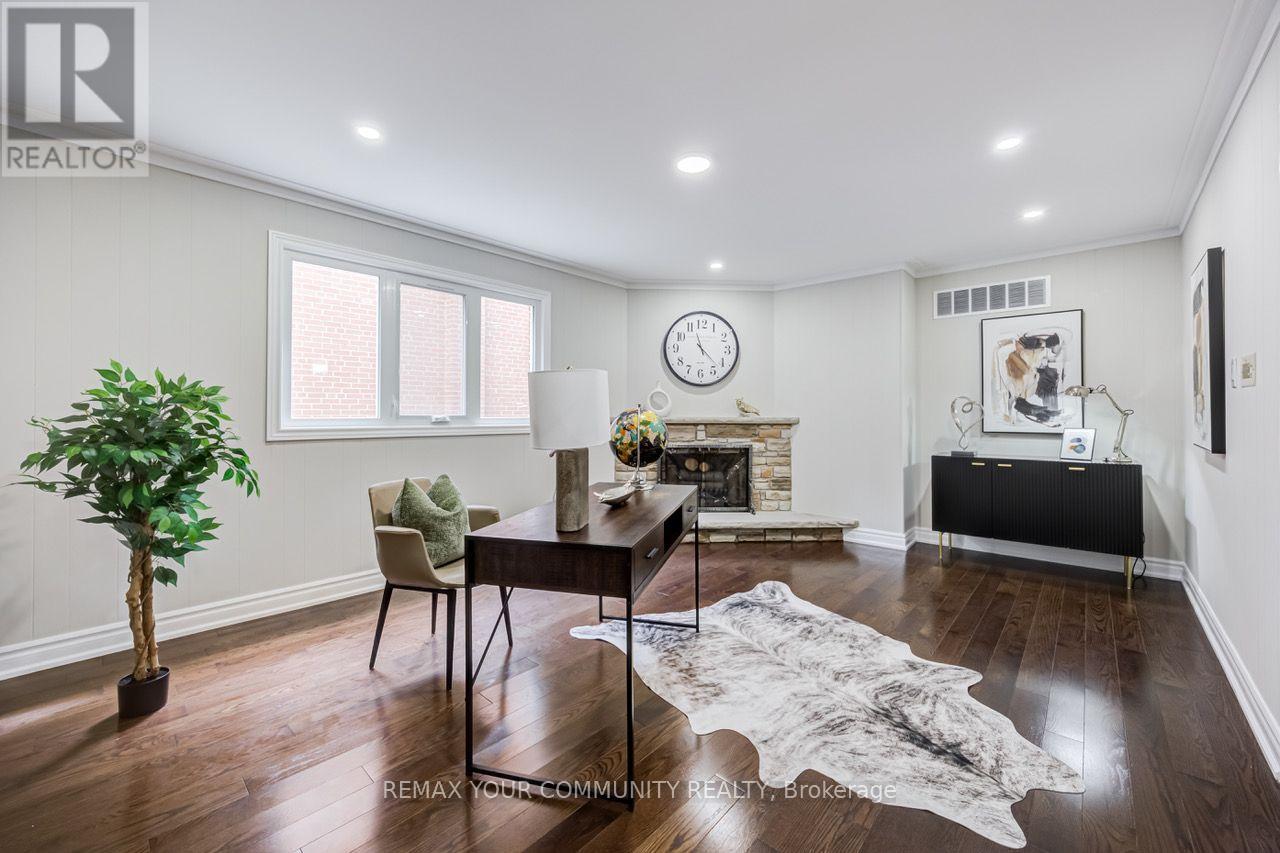 31 Clovercrest Road, Toronto, Ontario  M2J 1Z5 - Photo 21 - C13766428