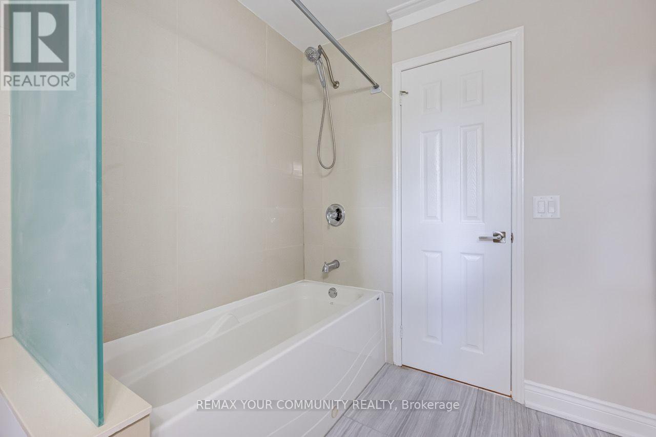 31 Clovercrest Road, Toronto, Ontario  M2J 1Z5 - Photo 33 - C13766428