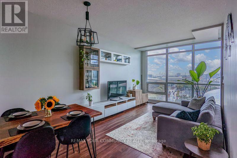 1210 - 231 Fort York Boulevard, Toronto, Ontario  M5V 1B2 - Photo 6 - C13766472