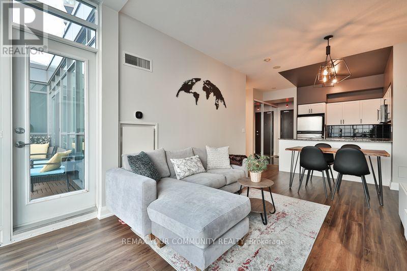 1210 - 231 Fort York Boulevard, Toronto, Ontario  M5V 1B2 - Photo 8 - C13766472