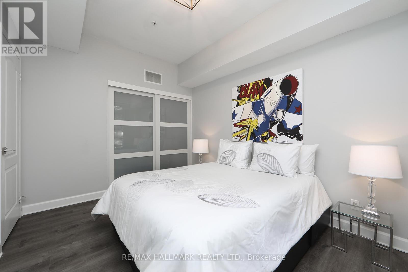 Th 10 - 78 Carr Street, Toronto, Ontario M5T 1B7 - Photo 19 - C13766674