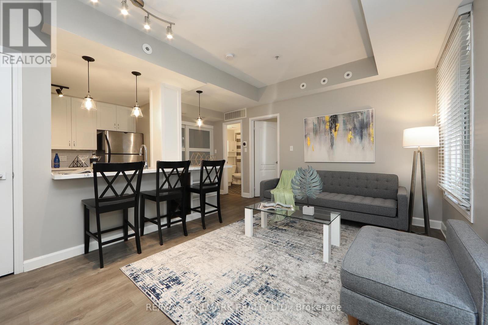 Th 10 - 78 Carr Street, Toronto, Ontario M5T 1B7 - Photo 6 - C13766674