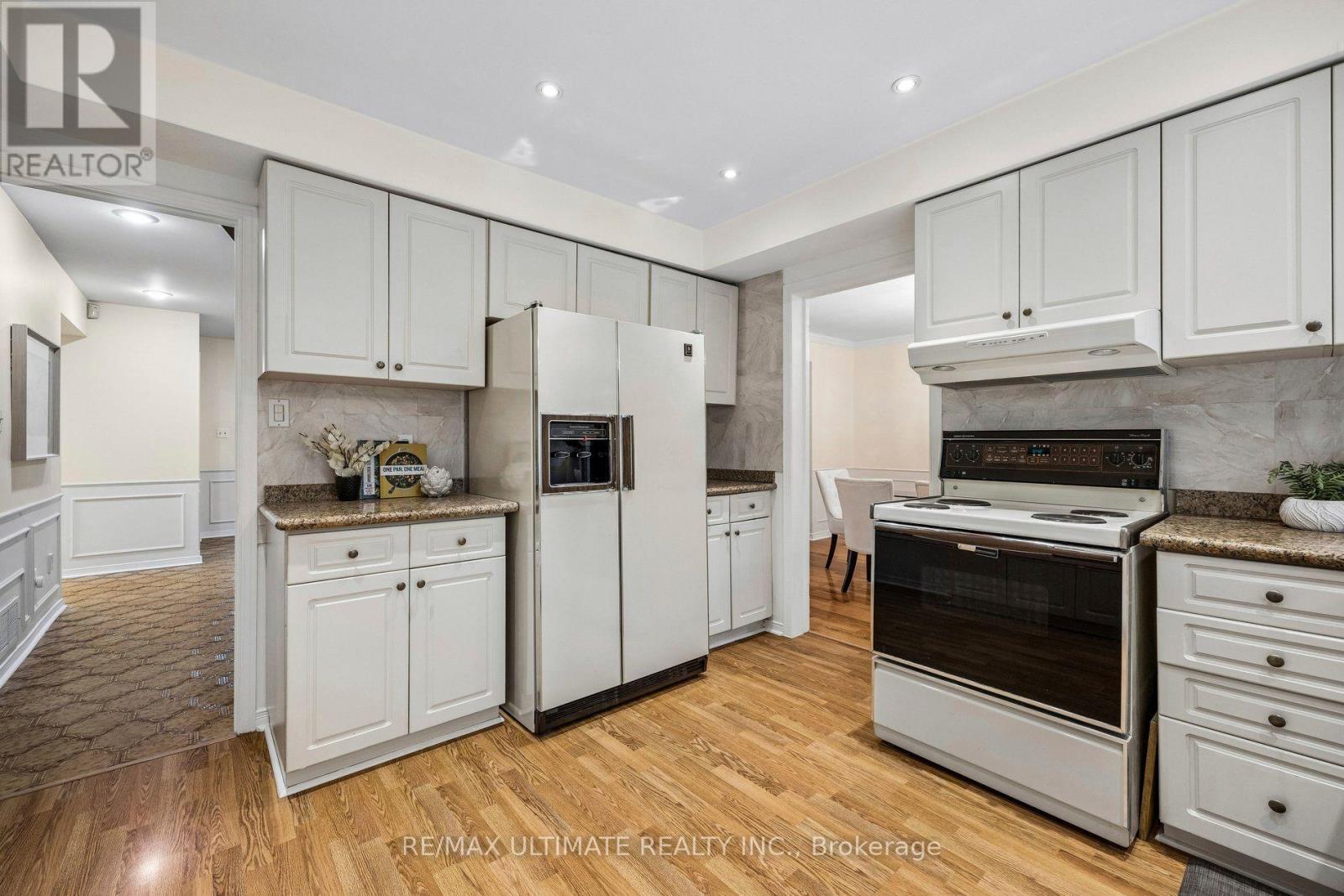 32 Saddletree Drive, Toronto, Ontario M2H 3L3 - Photo 8 - C13766694