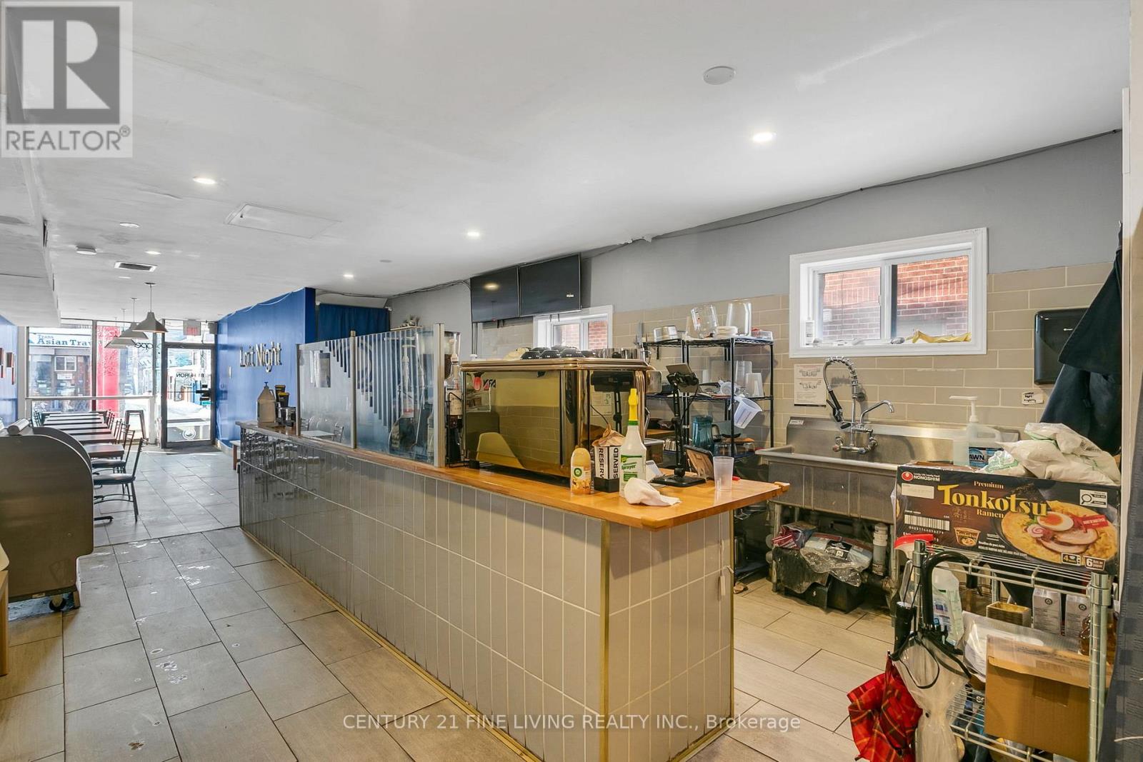 81 Huron Street, Toronto, Ontario M5T 2A8 - Photo 12 - C13766704