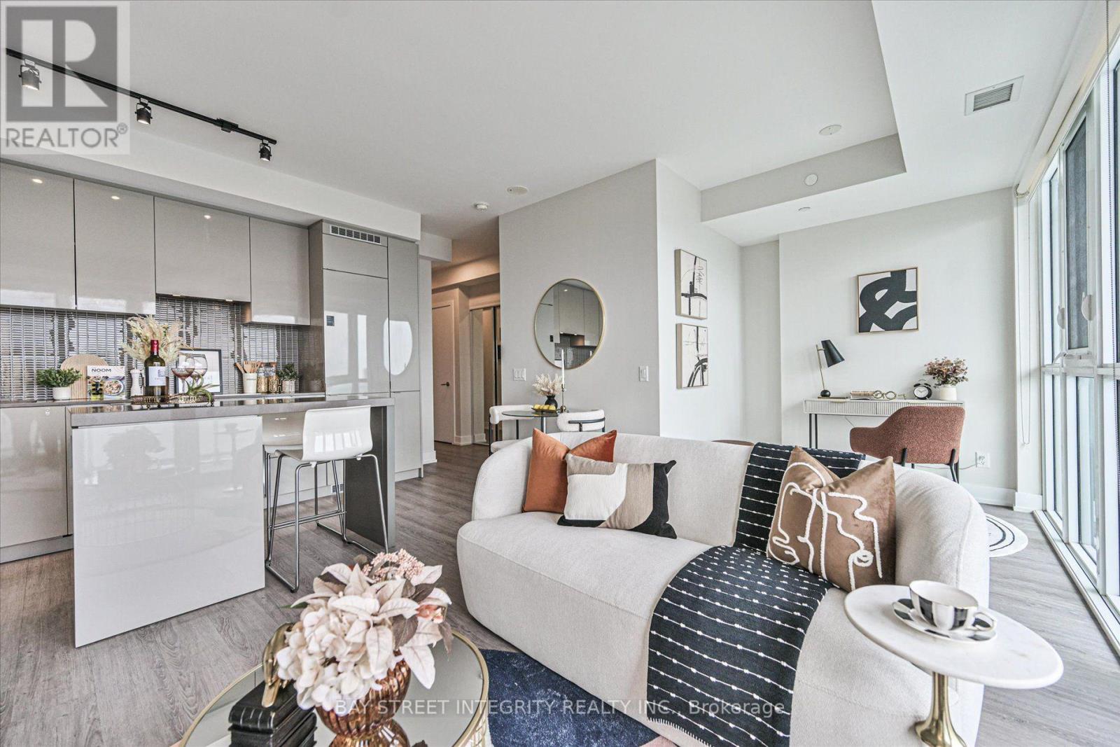 3807 - 7 GRENVILLE STREET, Toronto, Ontario