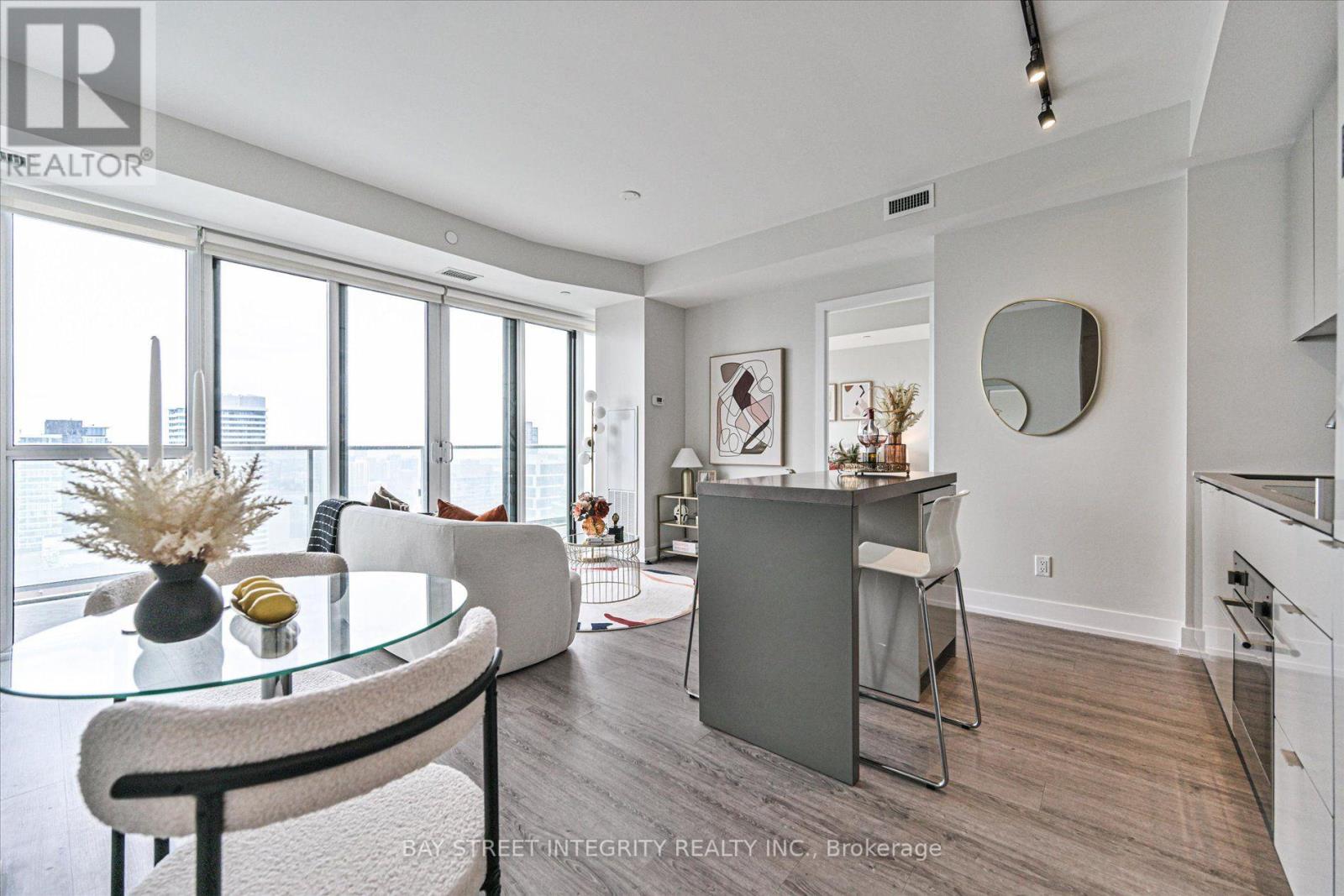 3807 - 7 Grenville Street, Toronto, Ontario M4Y 0E9 - Photo 2 - C13766736