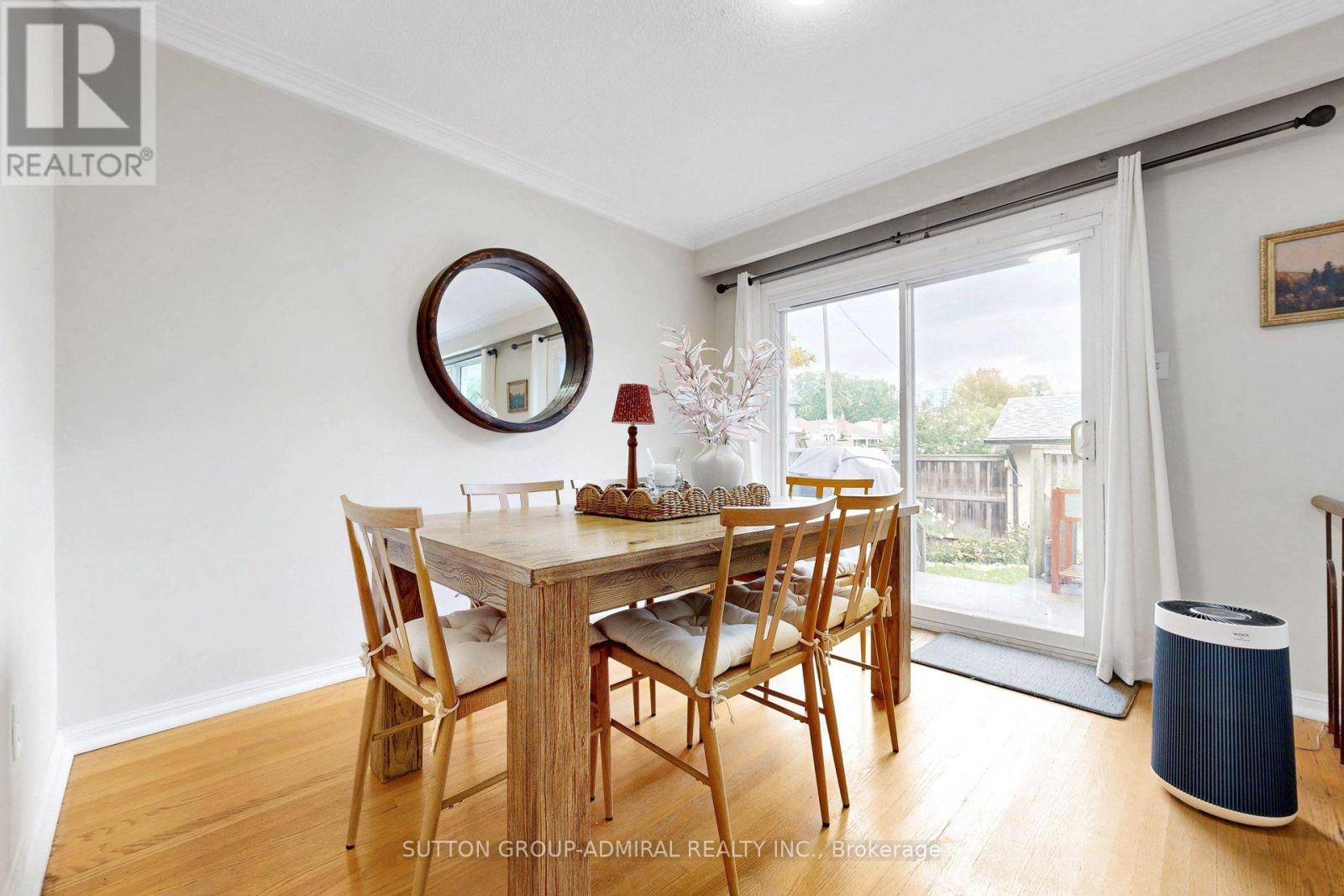 49 Talbot Road, Toronto, Ontario  M2M 1R7 - Photo 12 - C13751766