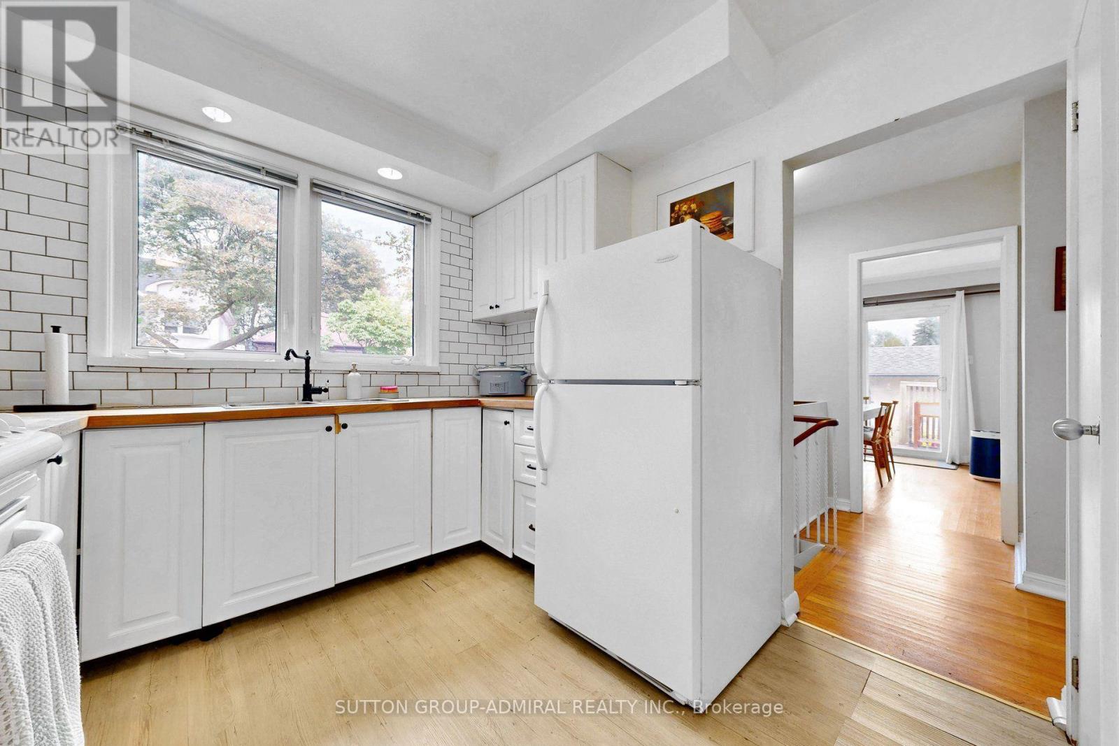 49 Talbot Road, Toronto, Ontario  M2M 1R7 - Photo 21 - C13751766