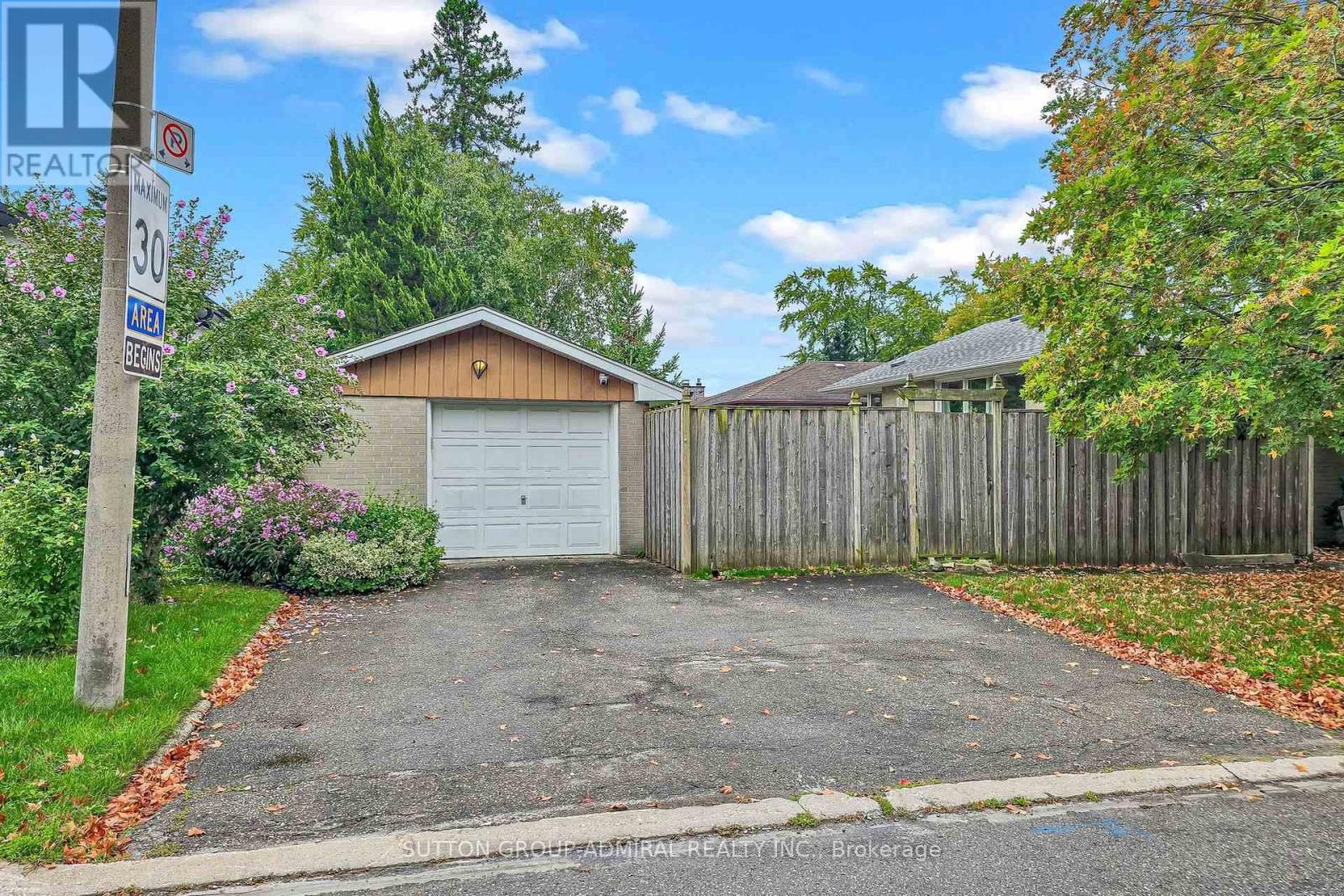 49 Talbot Road, Toronto, Ontario  M2M 1R7 - Photo 47 - C13751766