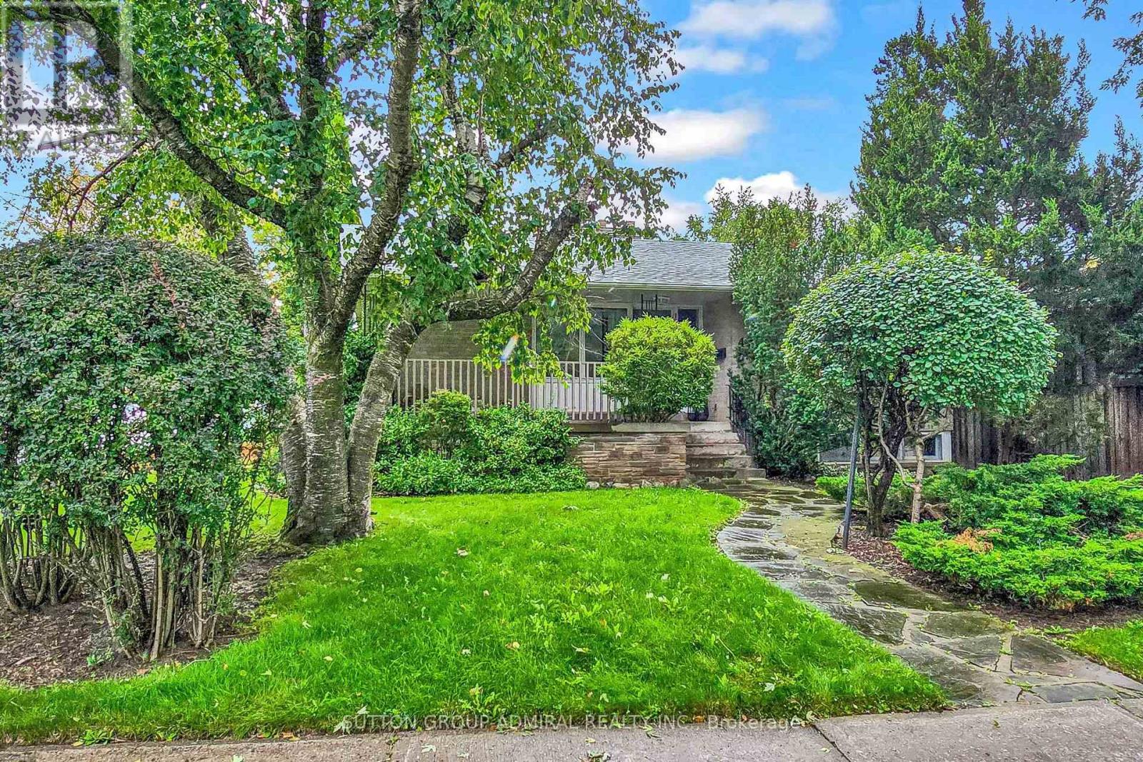 49 Talbot Road, Toronto, Ontario  M2M 1R7 - Photo 5 - C13751766