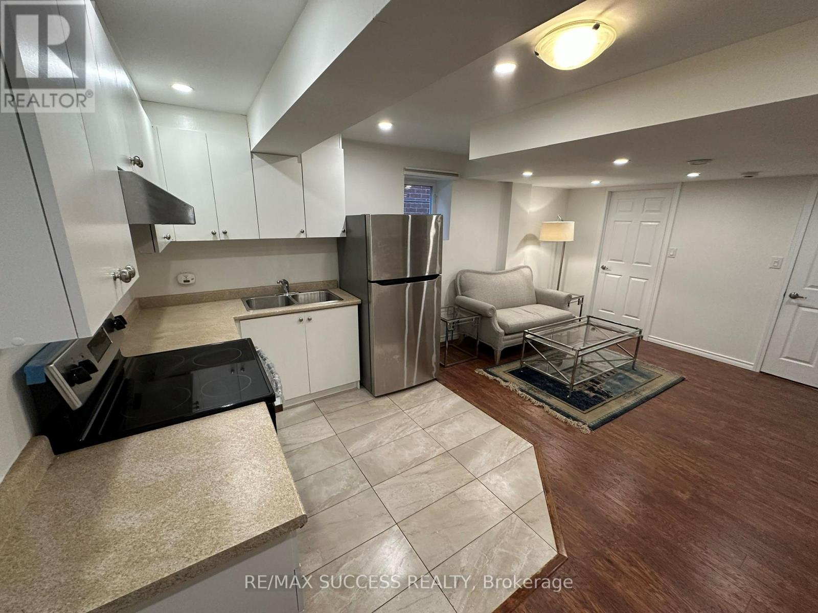 Basement - 916 Minchin Way, Milton, Ontario L9T 7T6 - Photo 5 - W13694286