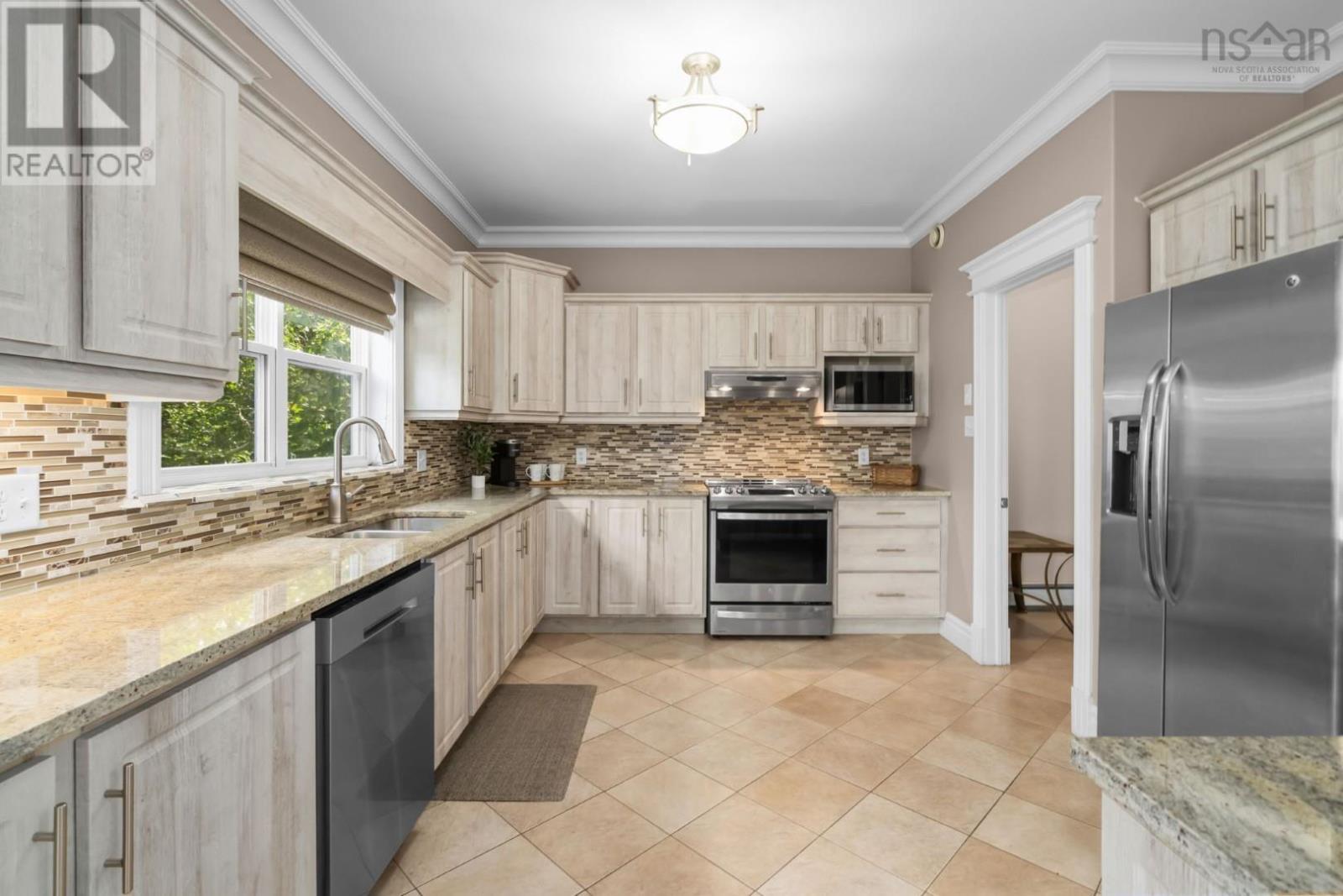 204 Southgate Drive, Bedford, Nova Scotia  B4A 4K8 - Photo 14 - 202622897