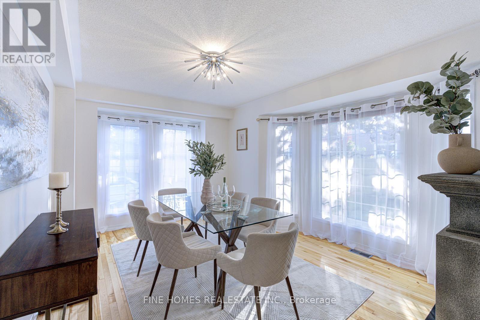 42 Alameda Circle, Vaughan (Beverley Glen), Ontario  L4J 8A6 - Photo 7 - N13766458