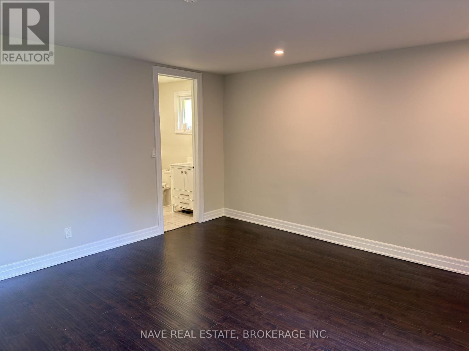 Main Floor - 50 Elgin Mills Road W, Richmond Hill (Westbrook), Ontario  L4C 4M2 - Photo 12 - N13766642