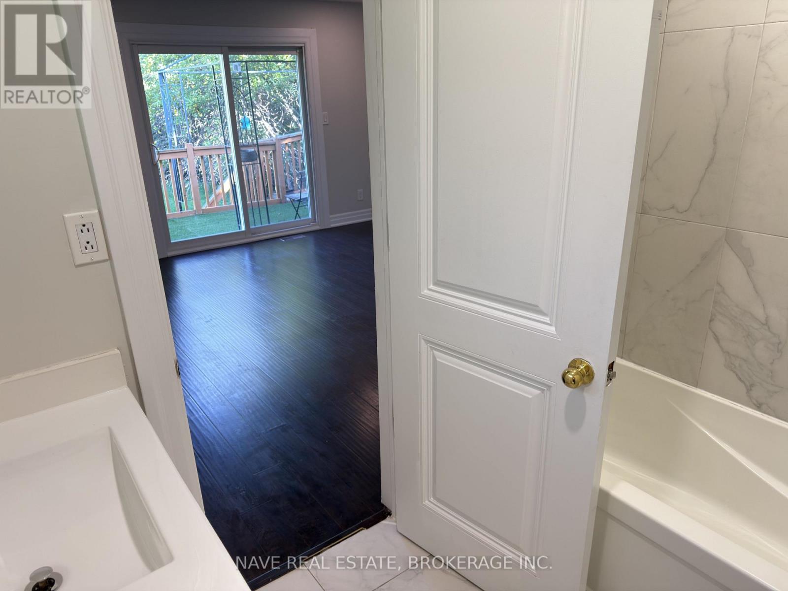Main Floor - 50 Elgin Mills Road W, Richmond Hill (Westbrook), Ontario  L4C 4M2 - Photo 14 - N13766642