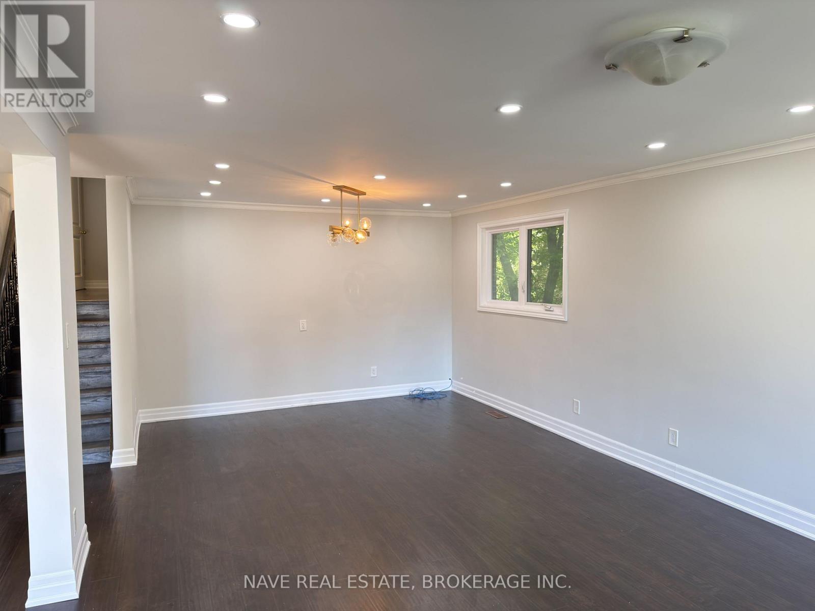 Main Floor - 50 Elgin Mills Road W, Richmond Hill (Westbrook), Ontario  L4C 4M2 - Photo 4 - N13766642