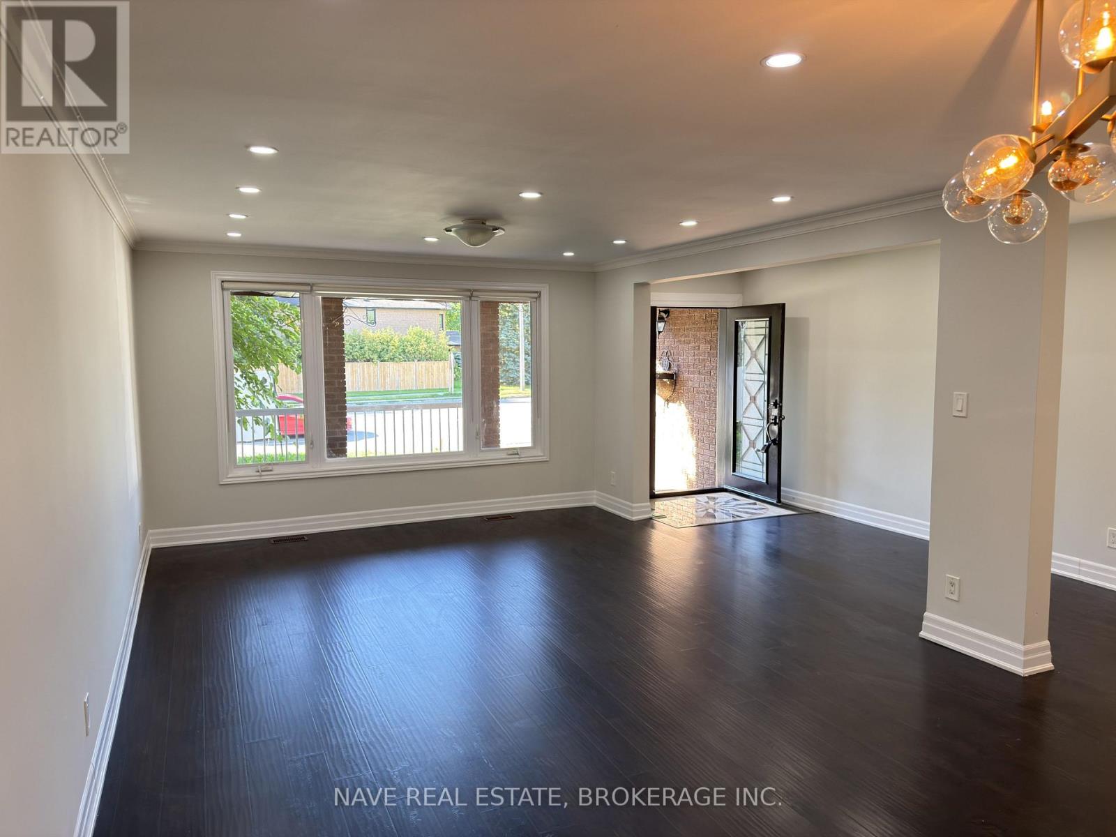 Main Floor - 50 Elgin Mills Road W, Richmond Hill (Westbrook), Ontario  L4C 4M2 - Photo 5 - N13766642