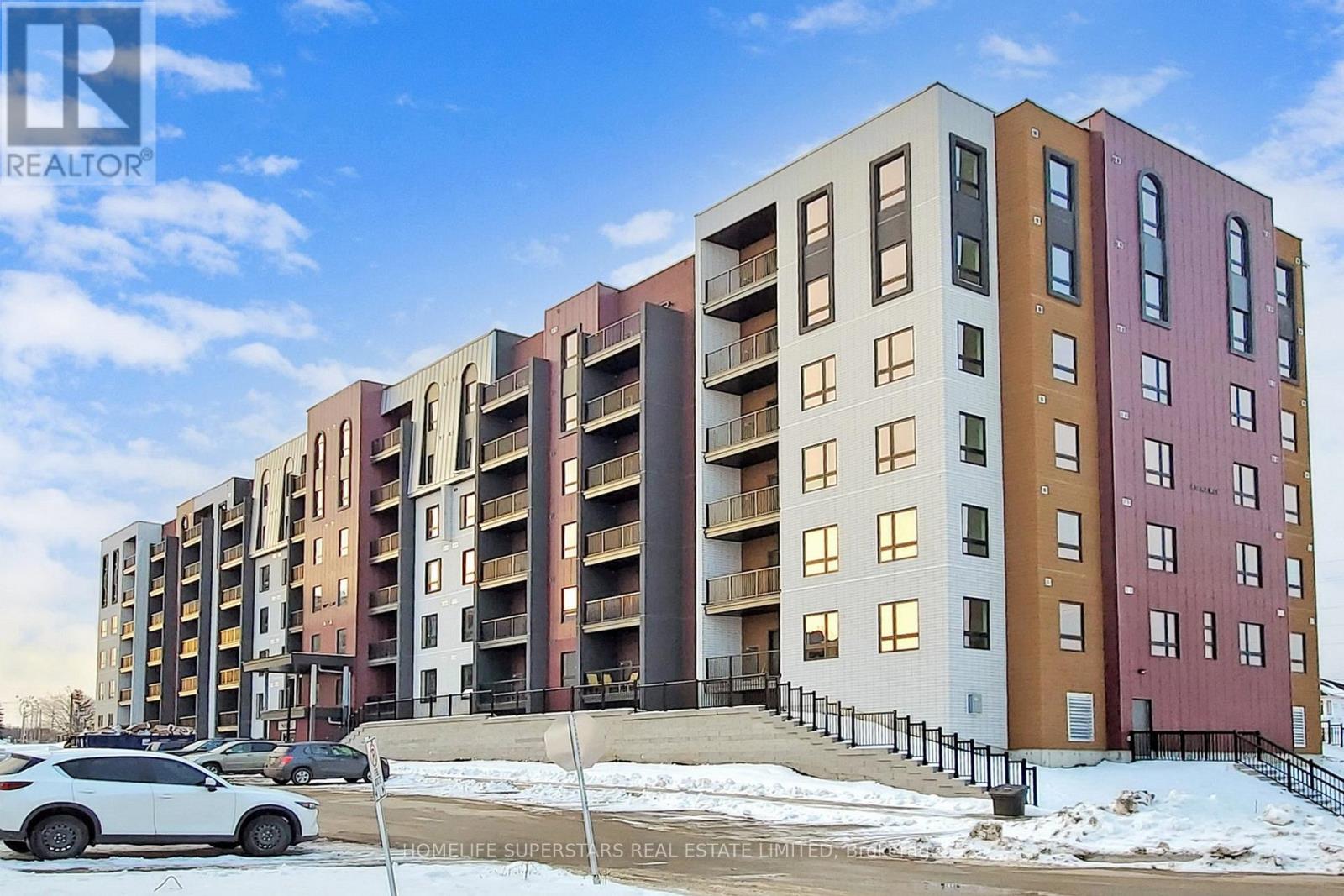 207 - 4 Spice Way, Barrie, Ontario  L9J 0M2 - Photo 1 - S13766532