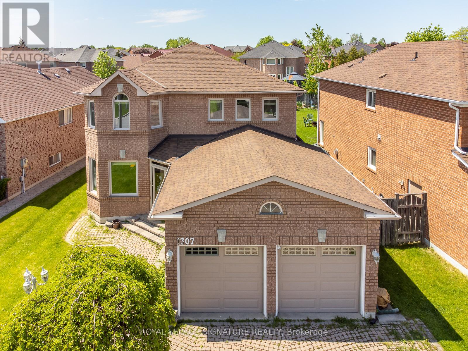 1307 Midgreen Lane, Mississauga, Ontario  L5V 2E6 - Photo 1 - W13211474