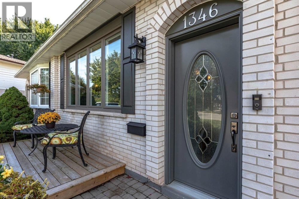 1346 Roylen Road, Oakville, Ontario  L6H 1V4 - Photo 3 - 40861815