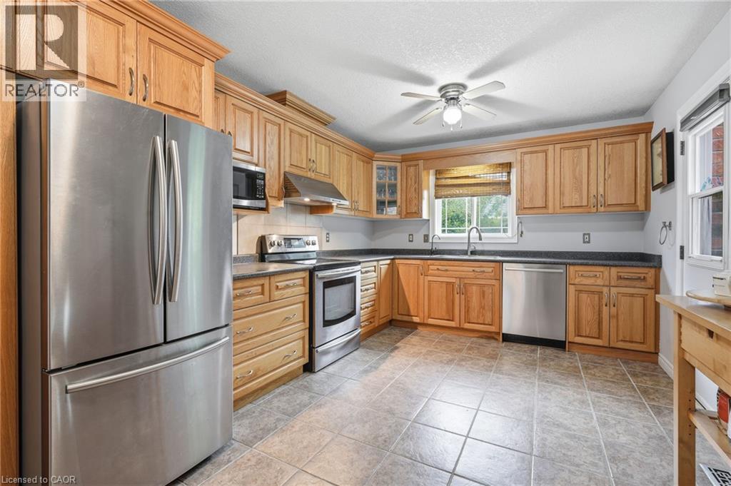 125 Langlaw Drive, Cambridge, Ontario  N1P 1H9 - Photo 12 - 40861855