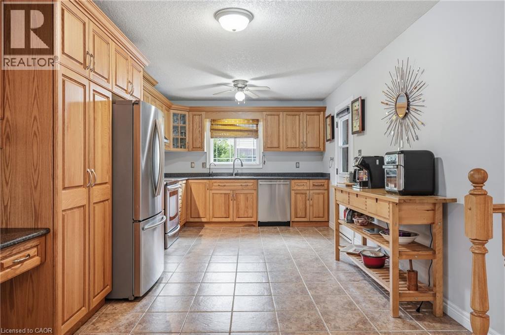 125 Langlaw Drive, Cambridge, Ontario  N1P 1H9 - Photo 11 - 40861855