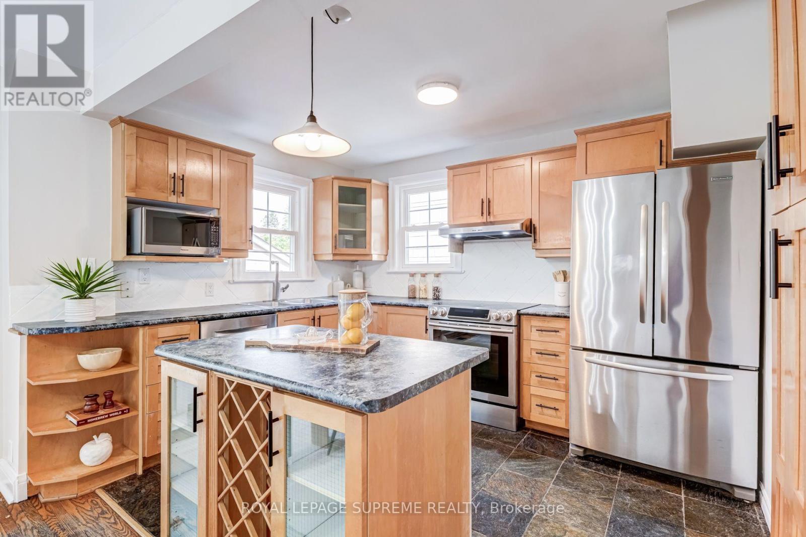 16 City Road, Toronto, Ontario  M8V 2H4 - Photo 12 - W13766358