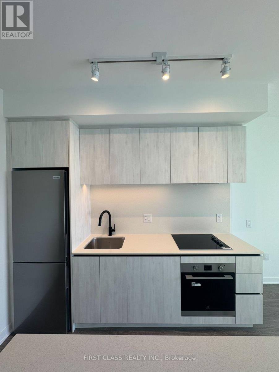 709 - 2495 Eglinton Avenue W, Mississauga, Ontario  L5M 2V8 - Photo 3 - W13766382