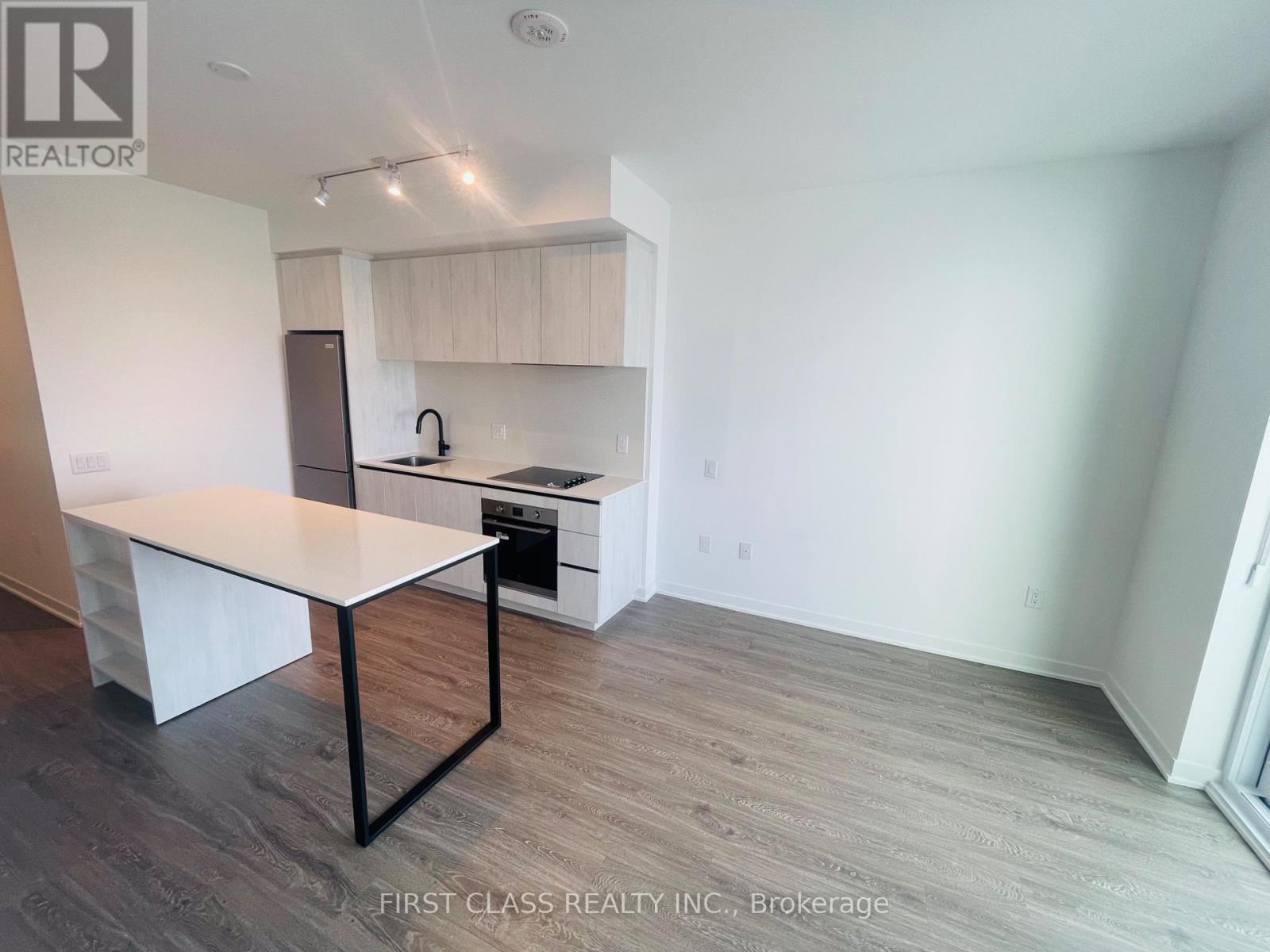 709 - 2495 Eglinton Avenue W, Mississauga, Ontario  L5M 2V8 - Photo 4 - W13766382