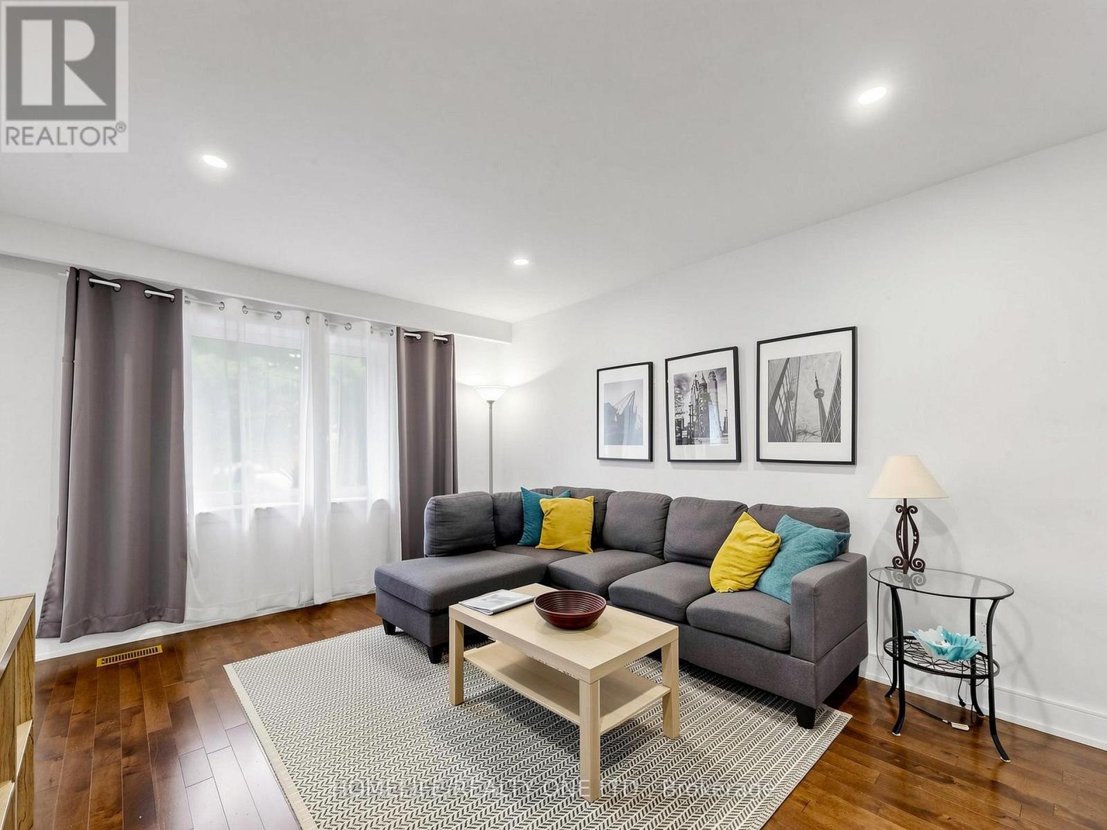 168 Wincott Drive, Toronto, Ontario  M9R 2P8 - Photo 7 - W13766452