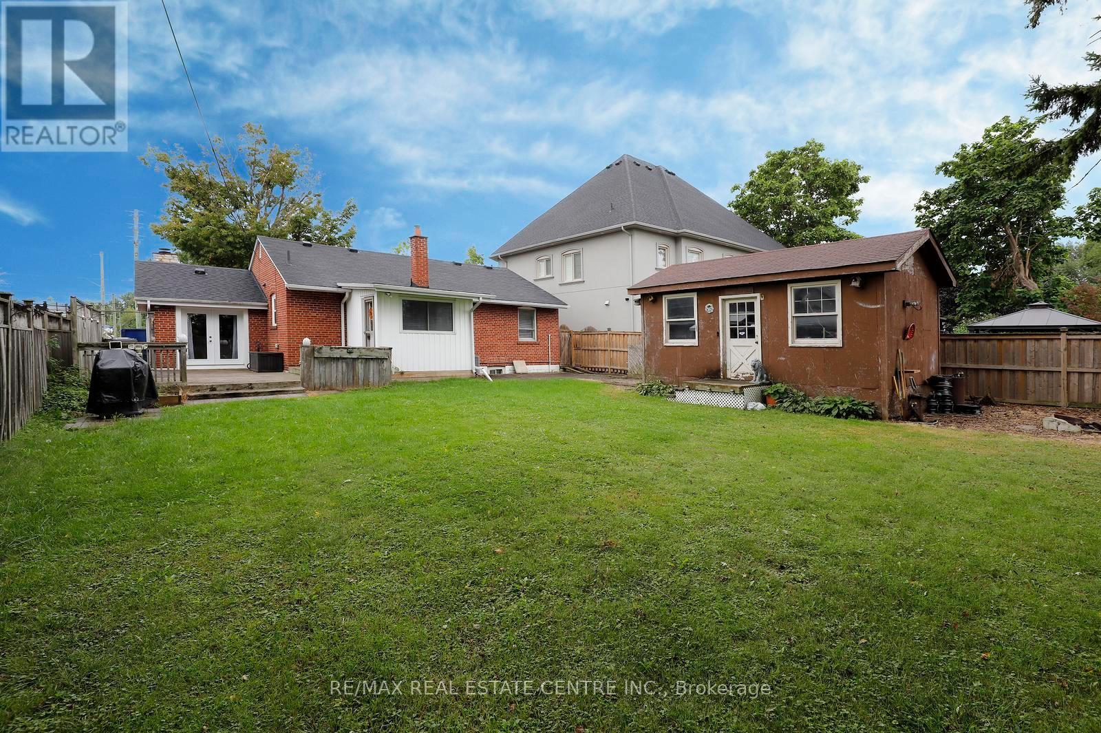 354 Martin Street SE, Milton, Ontario  L9T 2R6 - Photo 3 - W13766456