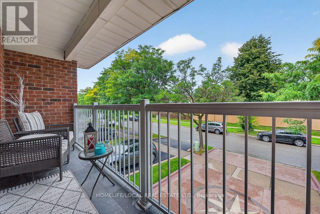 4 Martindale Crescent, Brampton, Ontario  L6X 2T9 - Photo 17 - W13766506