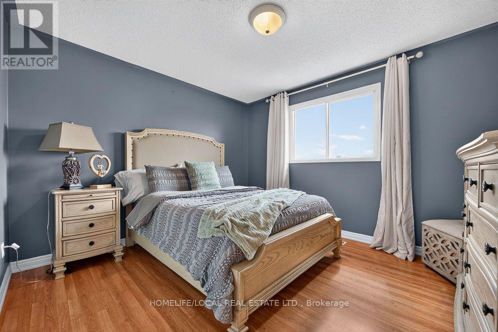4 Martindale Crescent, Brampton, Ontario  L6X 2T9 - Photo 23 - W13766506