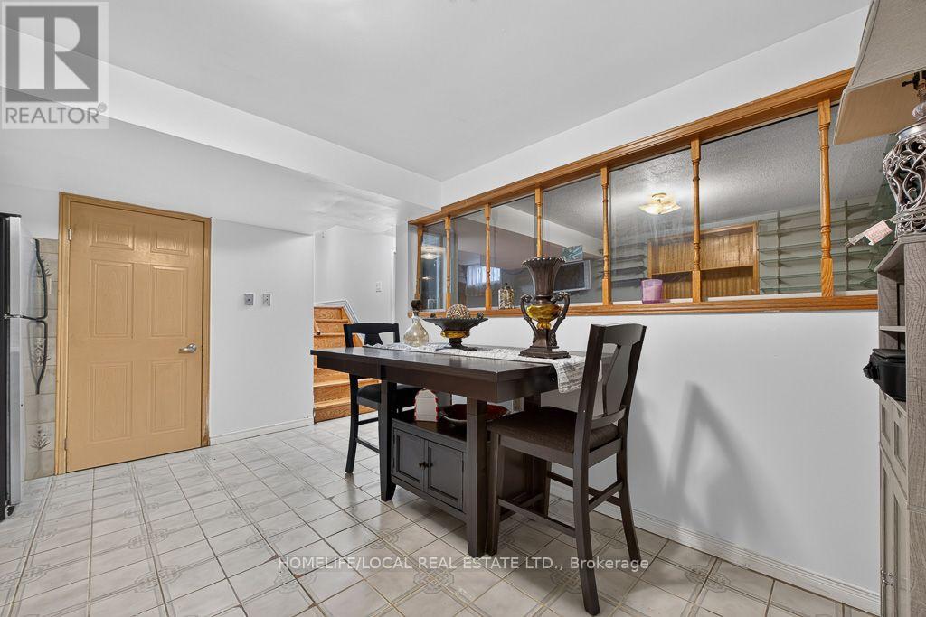 4 Martindale Crescent, Brampton, Ontario  L6X 2T9 - Photo 33 - W13766506