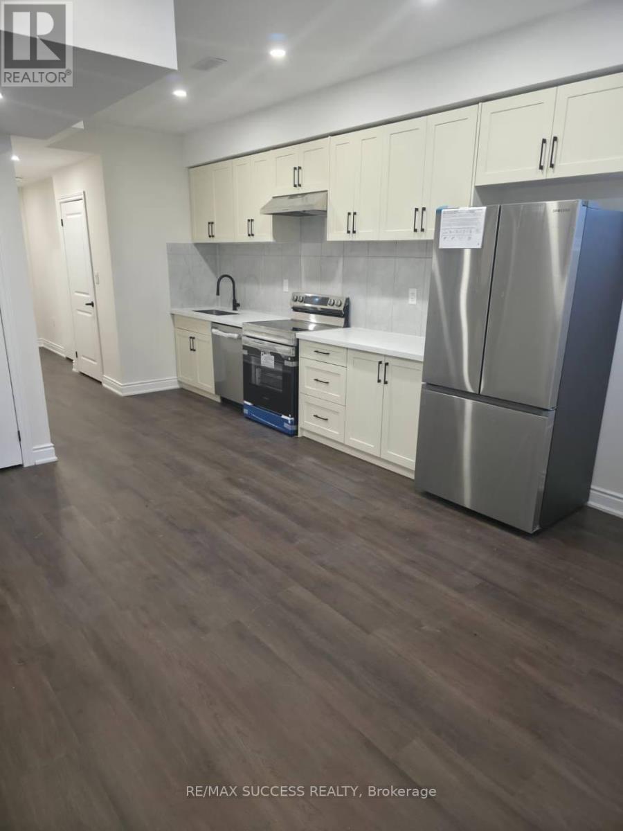 Lower - 1407 Hearns Place, Milton, Ontario  L9E 2J7 - Photo 3 - W13766720