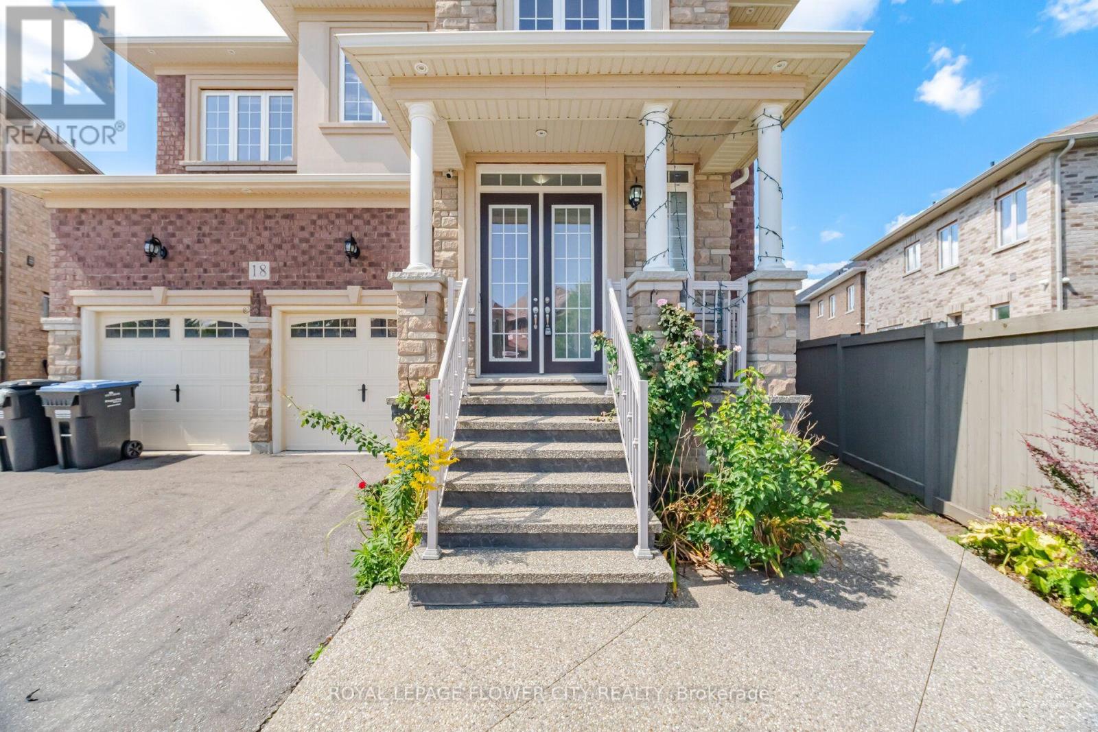 18 Malpass Street, Brampton, Ontario  L7A 4P8 - Photo 3 - W13766756