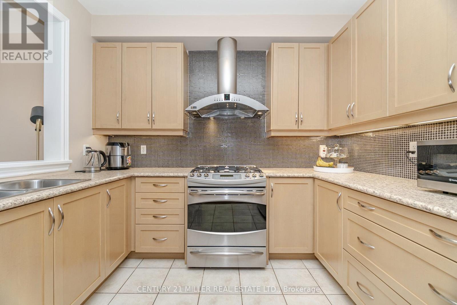 2191 Emily Circle, Oakville, Ontario  L6M 0E5 - Photo 11 - W13766798