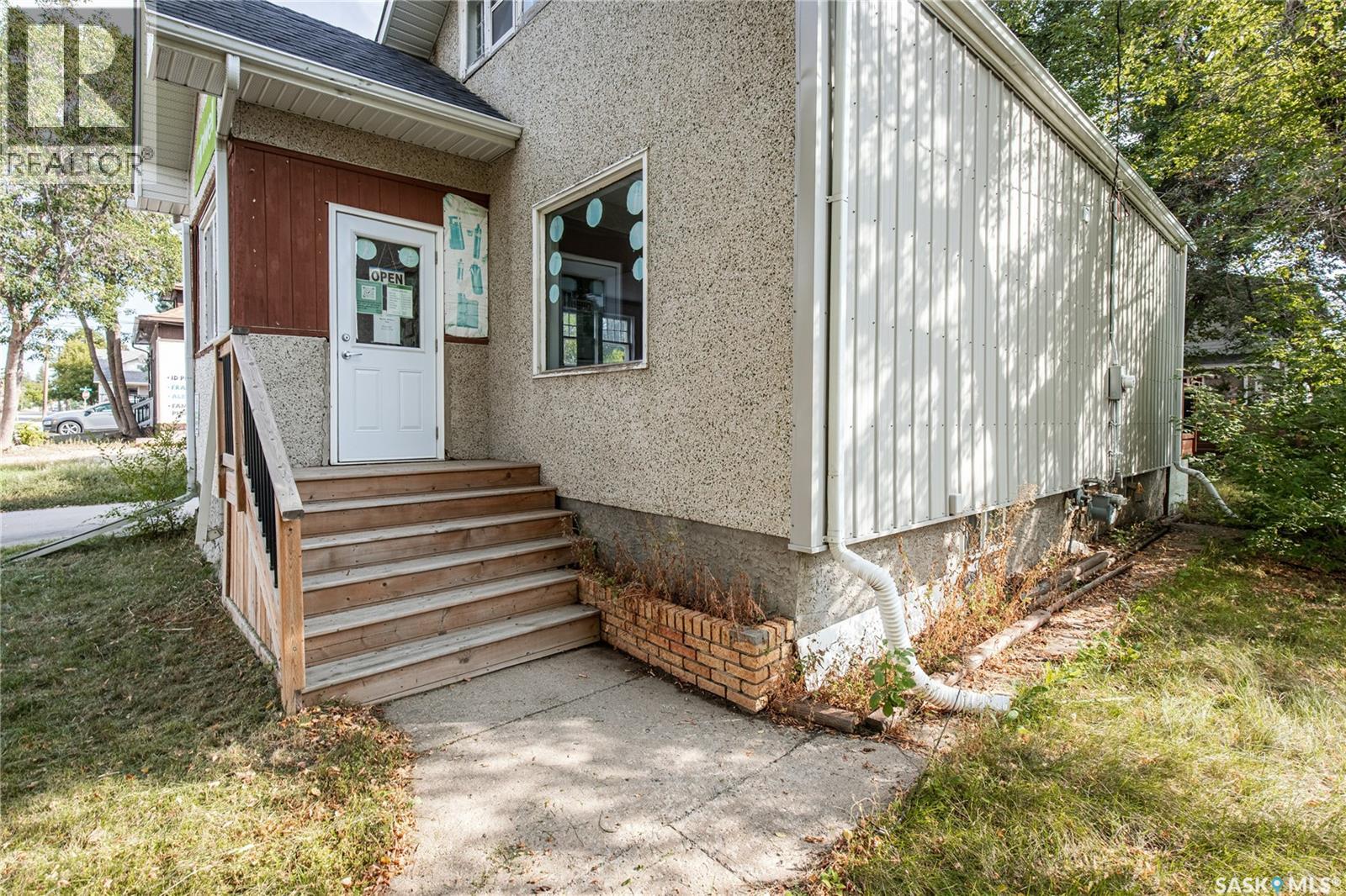 877 9th Avenue Nw, Moose Jaw, Saskatchewan  S6H 4J3 - Photo 30 - SK047993