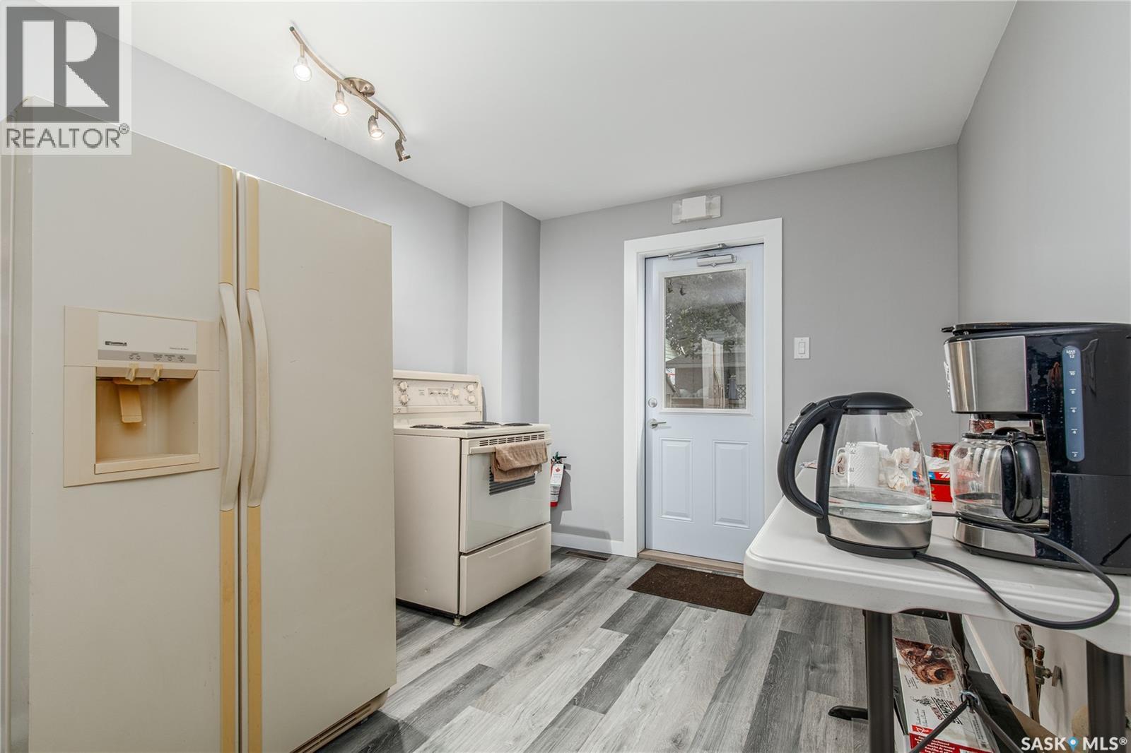 877 9th Avenue Nw, Moose Jaw, Saskatchewan  S6H 4J3 - Photo 33 - SK047993
