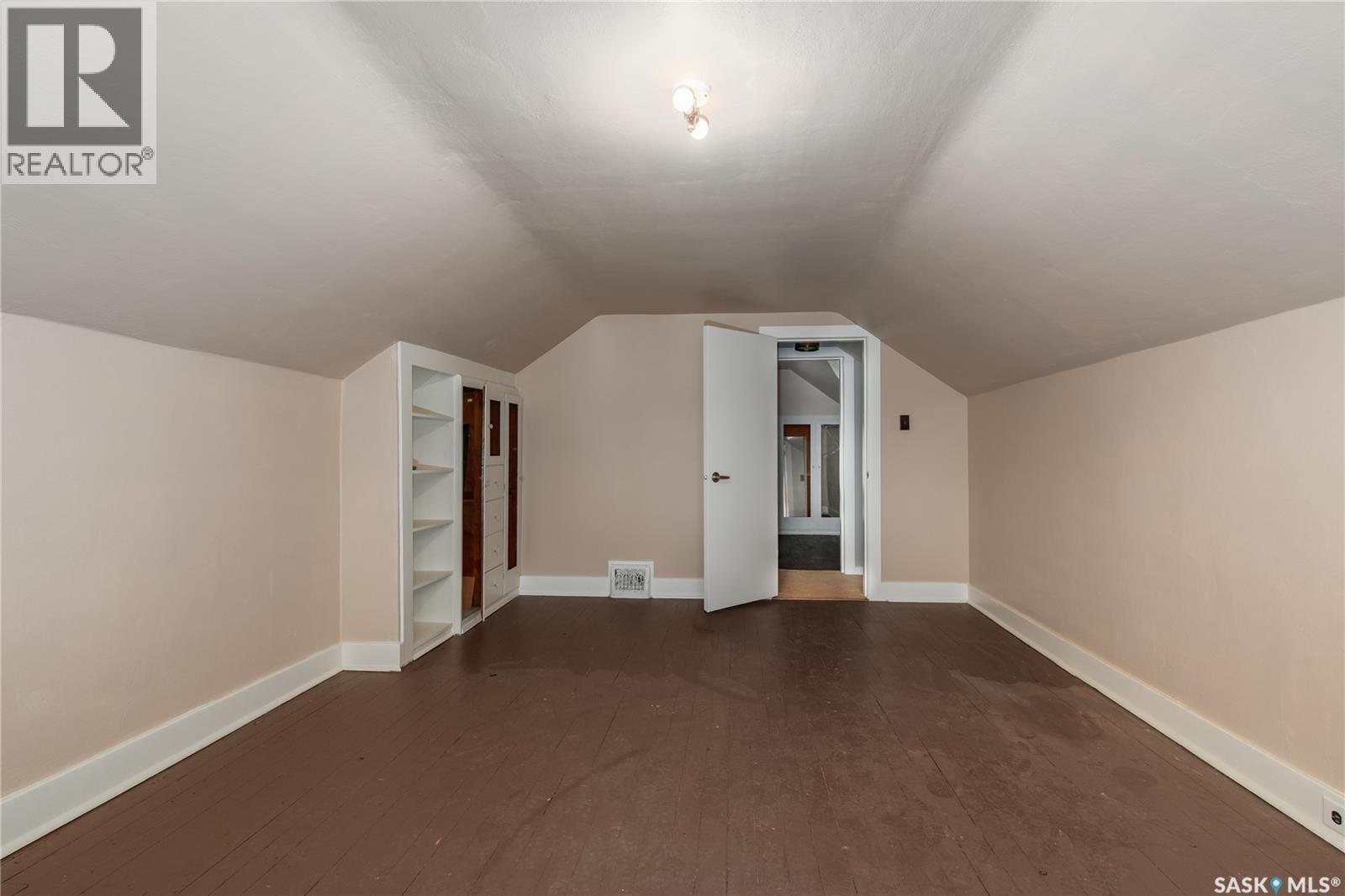 877 9th Avenue Nw, Moose Jaw, Saskatchewan  S6H 4J3 - Photo 37 - SK047993