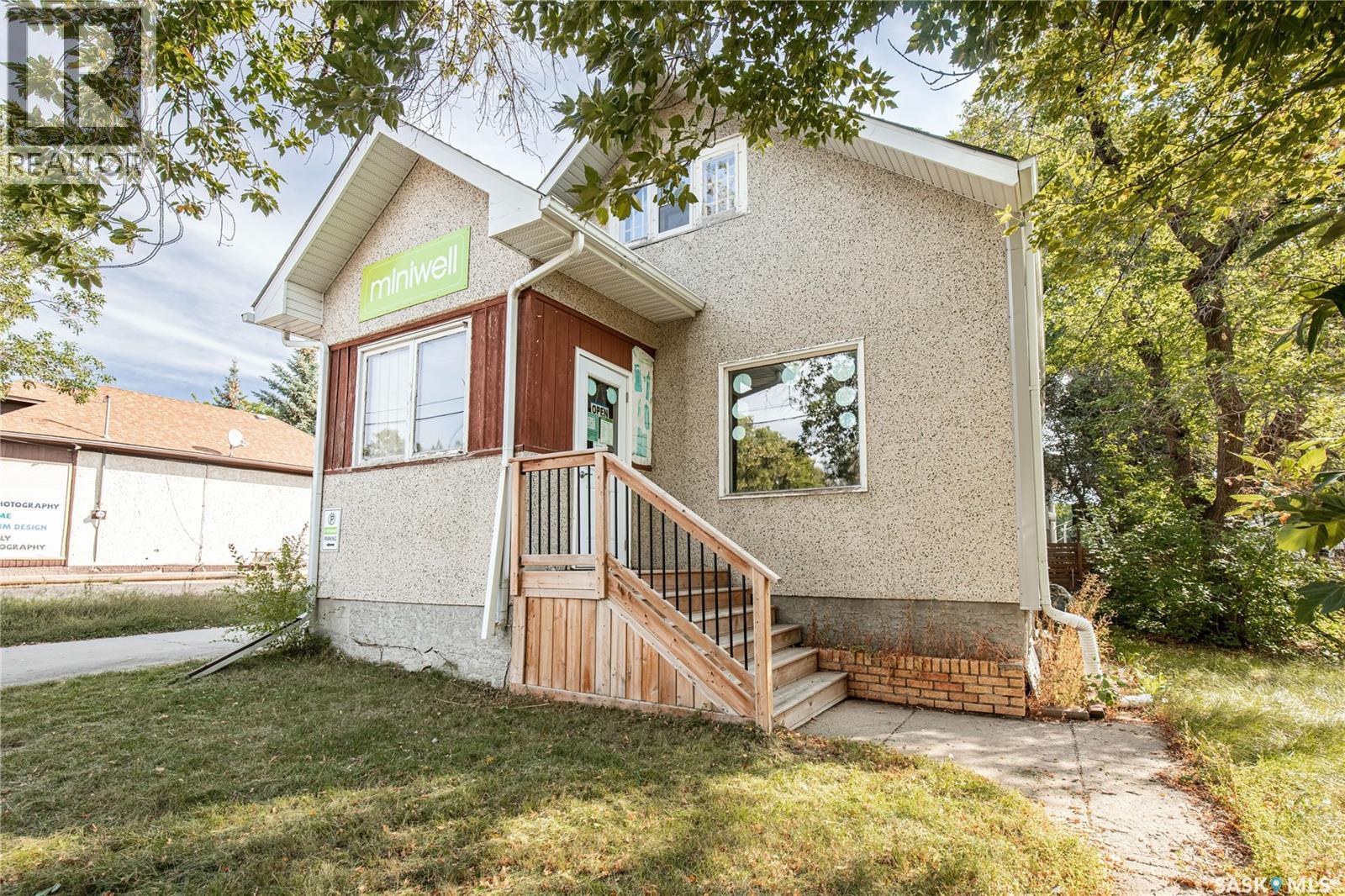 877 9th Avenue Nw, Moose Jaw, Saskatchewan  S6H 4J3 - Photo 6 - SK047993