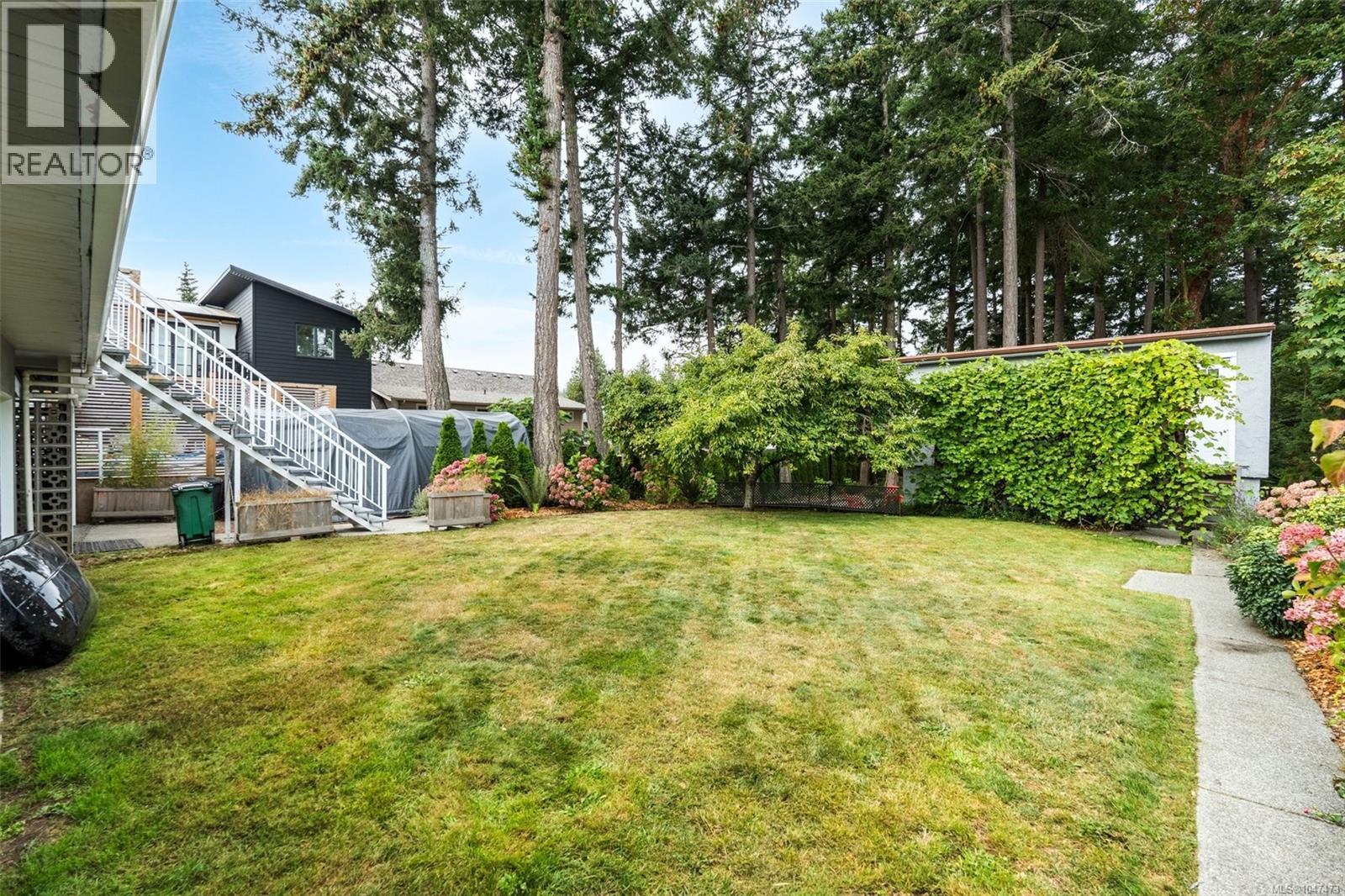 5248 Parker Ave, Saanich, British Columbia  V8Y 2M9 - Photo 58 - 1047473