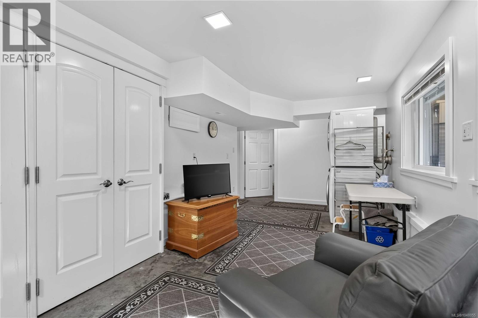 362 Ker Ave, Saanich, British Columbia  V9A 2B5 - Photo 28 - 1048055