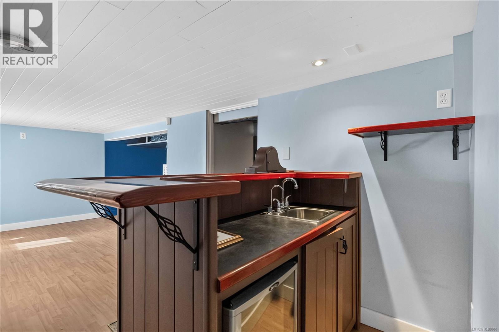 362 Ker Ave, Saanich, British Columbia  V9A 2B5 - Photo 34 - 1048055