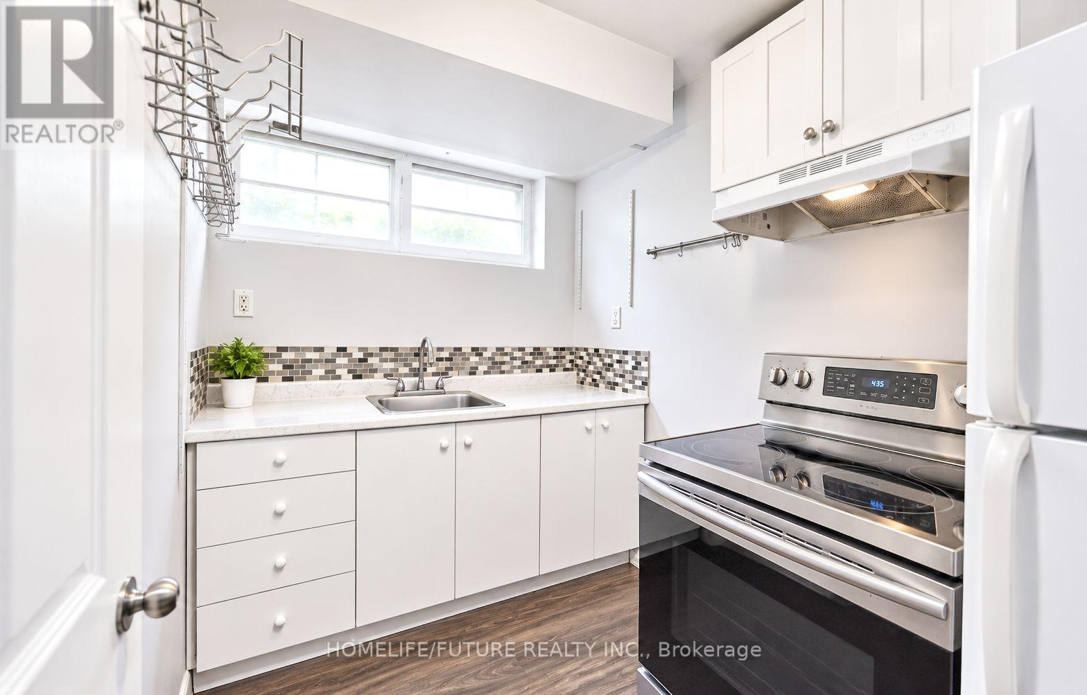 65 Blakemanor Boulevard, Toronto, Ontario  M1J 2W6 - Photo 14 - E13763694