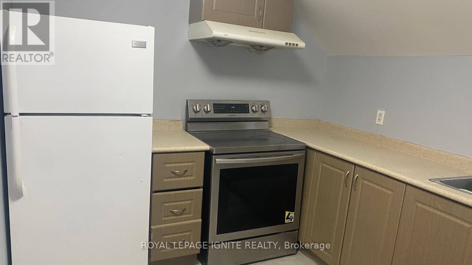 Apt #3 - 6710 Main Street, Whitchurch-Stouffville, Ontario  L4A 7W5 - Photo 5 - N13748596