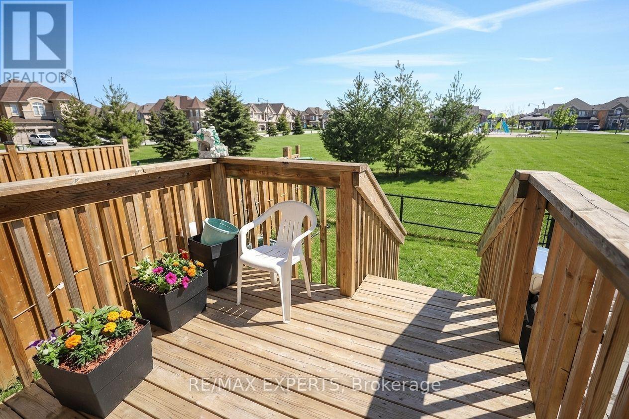 27 Hogan Manor Drive, Brampton, Ontario  L7A 4V3 - Photo 15 - W13753930