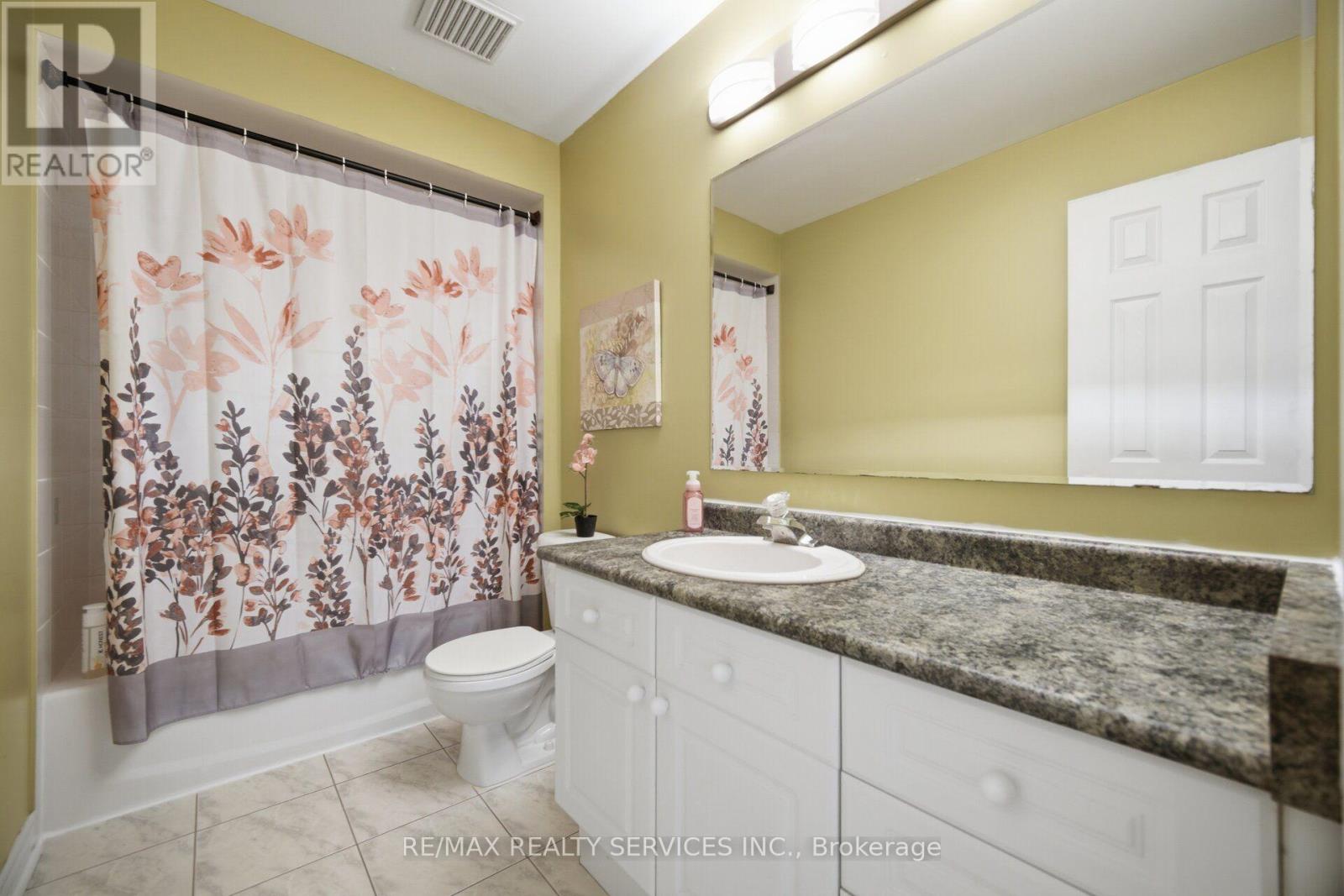 92 Farthingale Crescent, Brampton, Ontario  L7A 1W8 - Photo 26 - W13765222